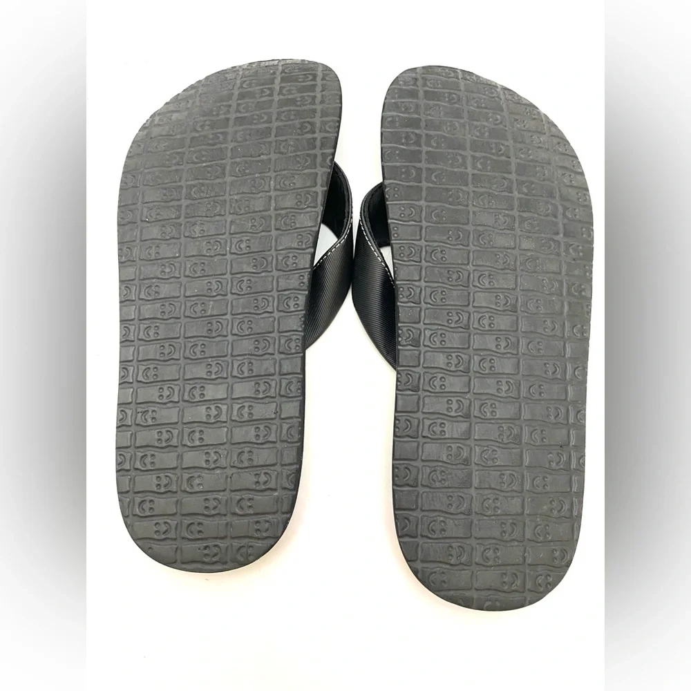 Sanuk brand description